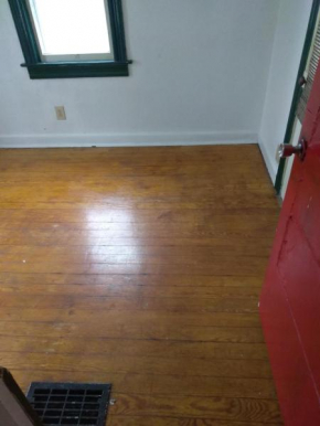 Beautiful 4-Bed House in Bloomington with sauna